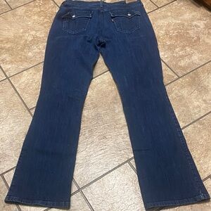 Dark Indigo Boot Cut Women’s Size 10 Long Levi’s